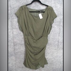 Elizabeth and James Dress Sz 10